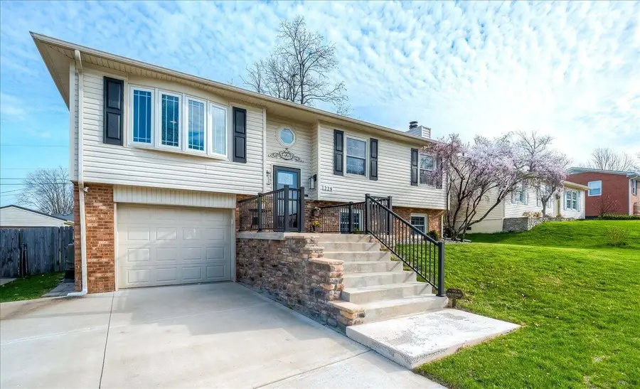 228 Holiday Road, Winchester, KY 40391 - #3