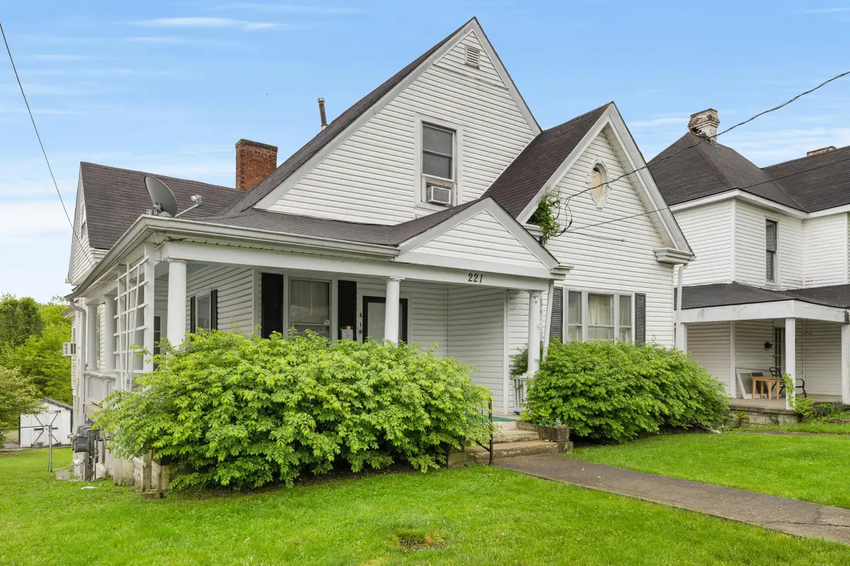 221 S Highland Street, Winchester, KY 40391 - #1