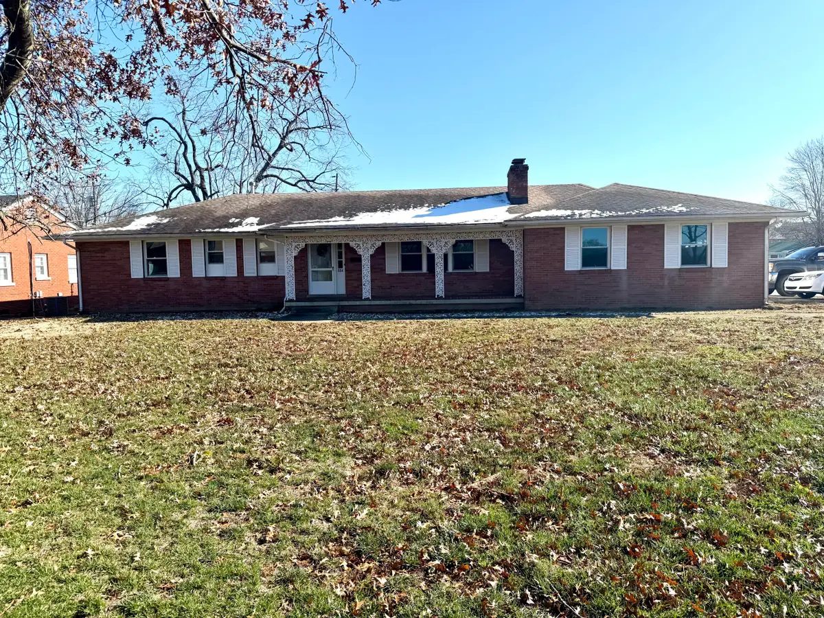 604 E Lexington Street, Harrodsburg, KY 40330 - #1