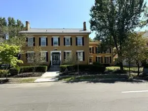 519 Ann Street, Frankfort, KY 40601 - #1