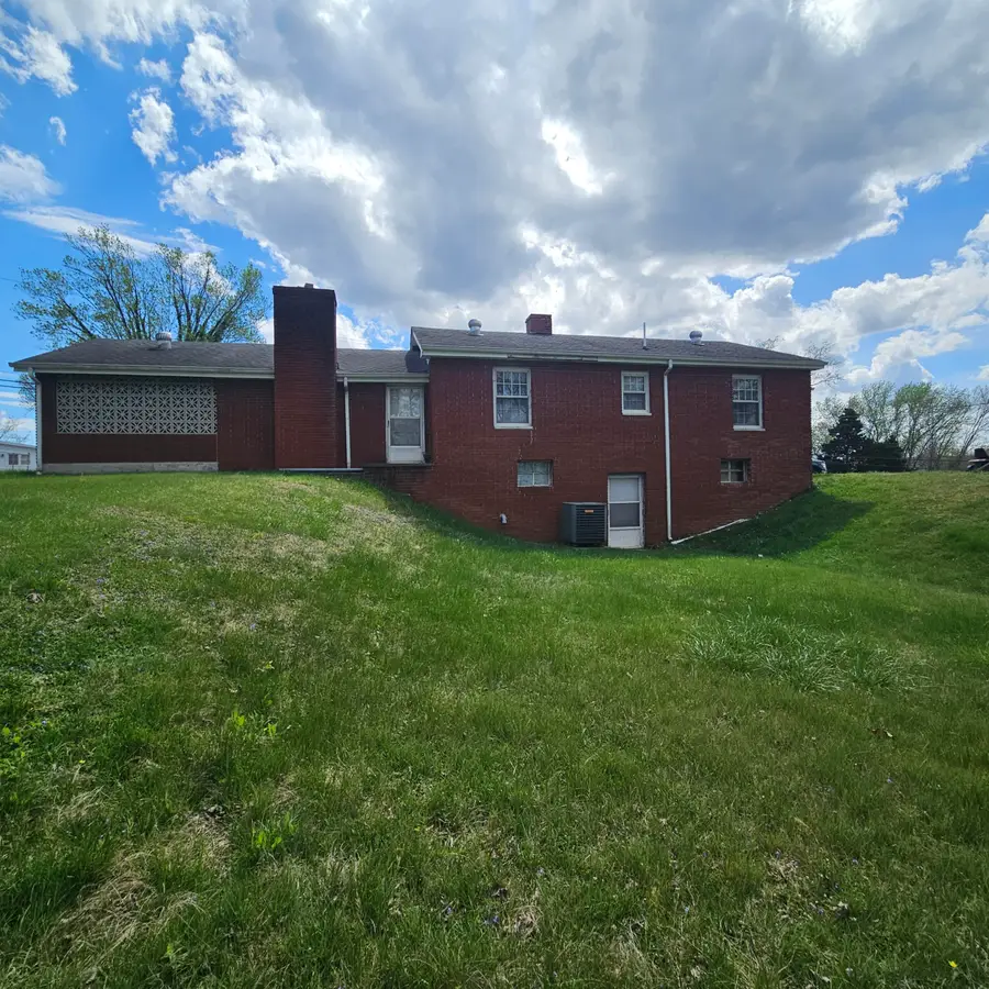 92 Highland Park Drive, Williamsburg, KY 40769 - #3