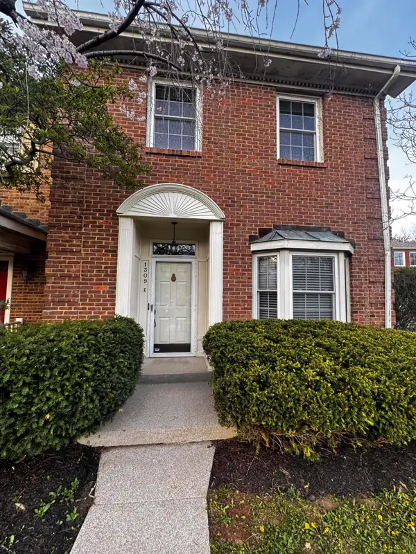 1309 Gray Hawk Road #E, Lexington, KY 40502