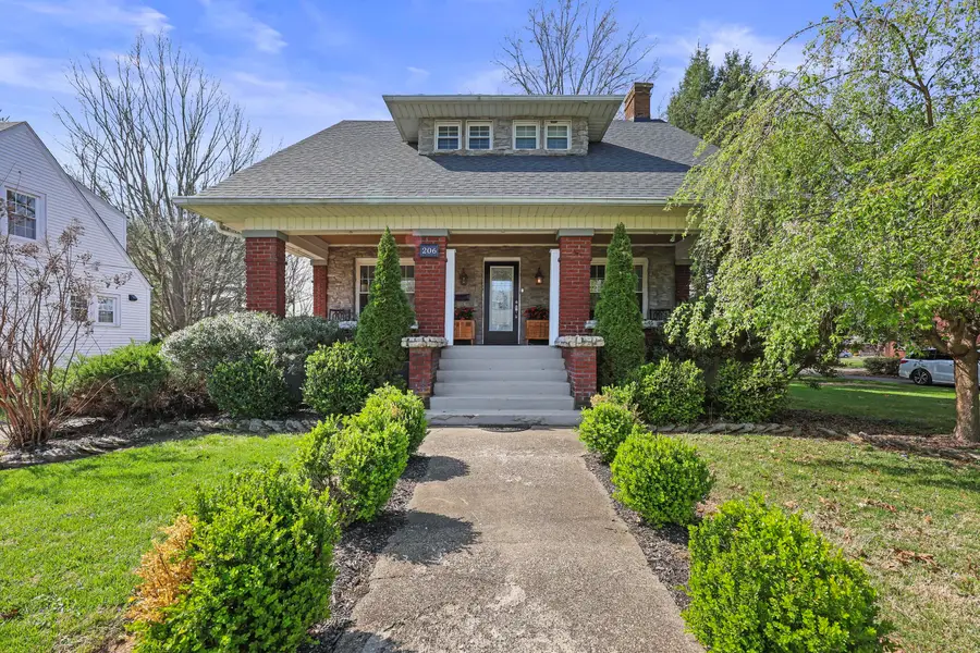 206 E Grundy Avenue, Springfield, KY 40069 - #2