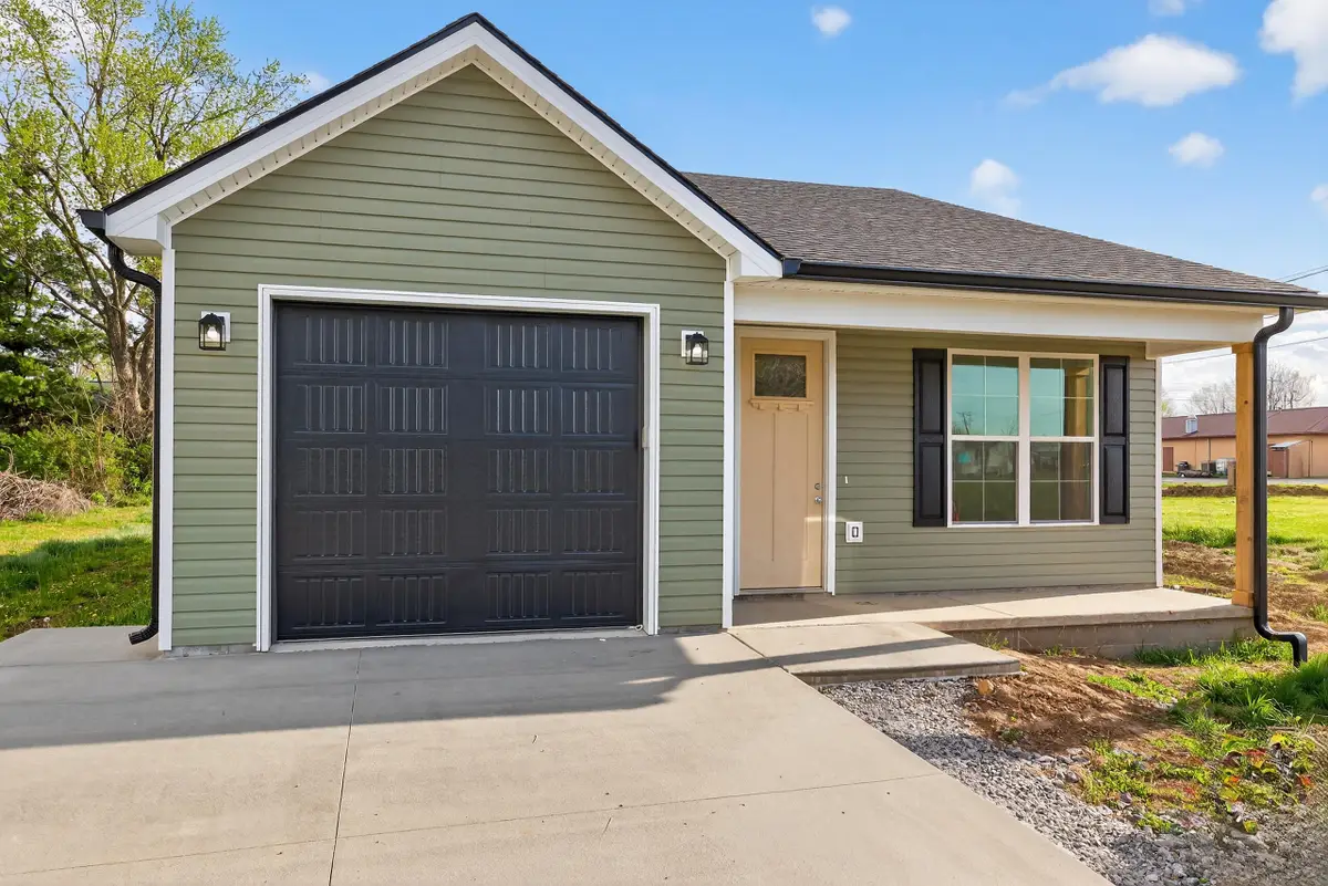 61 E Grubbs Lane, Danville, KY 40422 - #1