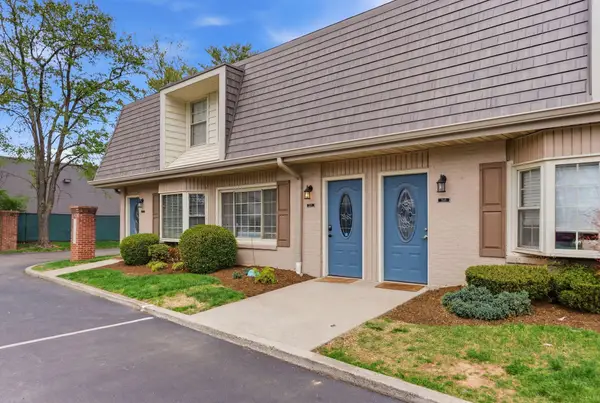 209 Regency Point Path, Lexington, KY 40503