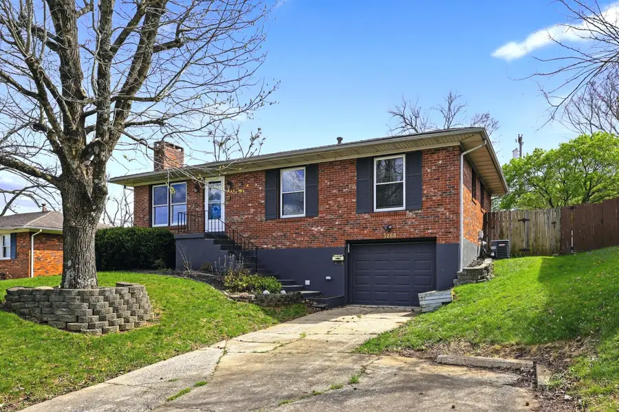 3268 Sutherland Drive, Lexington, KY 40517 - #2