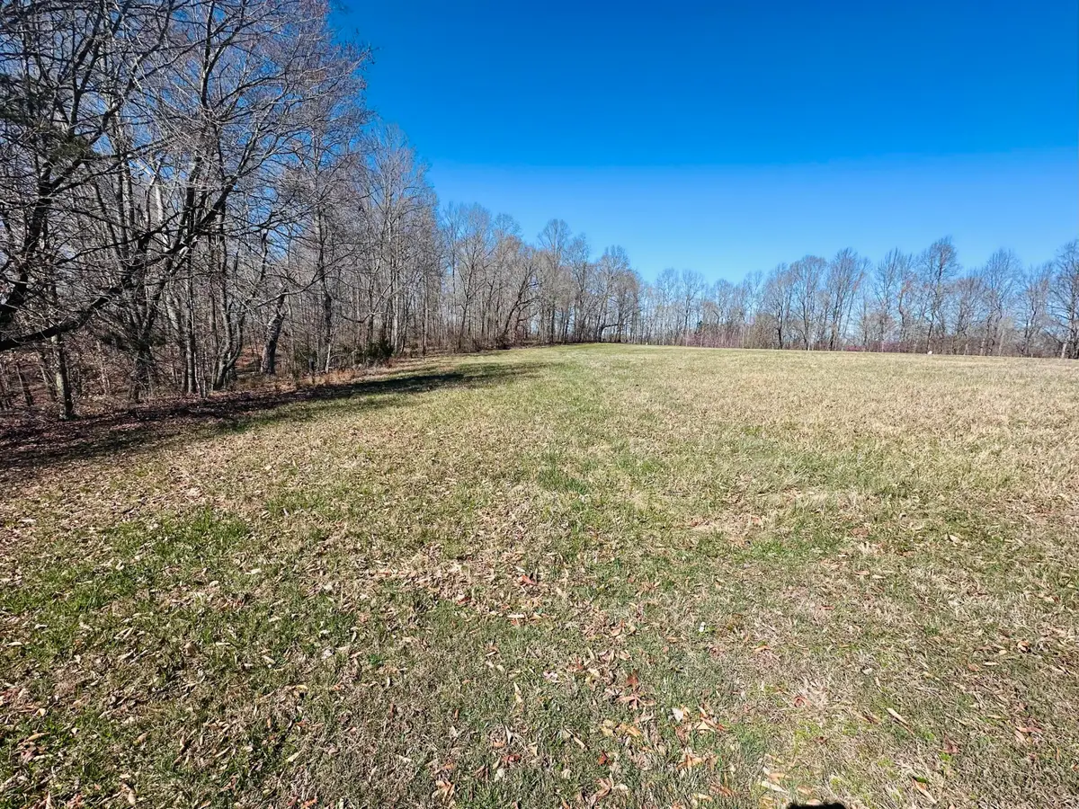 105 & 107 Cascade Circle, Russell Springs, KY 42642 - #1