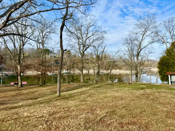 304 Persimmon Way, Harrodsburg, KY 40330