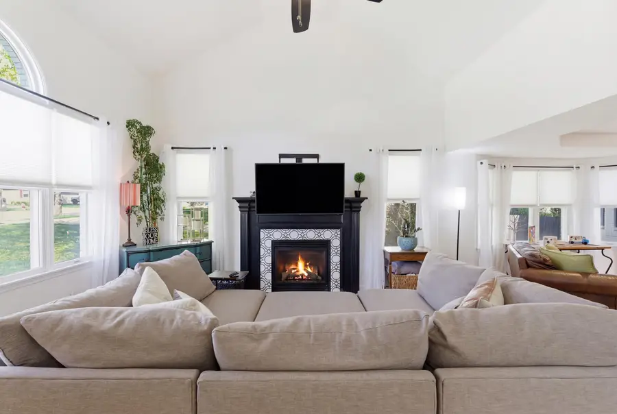 145 S Hill Road, Versailles, KY 40383 - #2