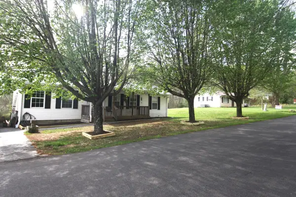 1742 Jackson County High School Road, McKee, KY 40447