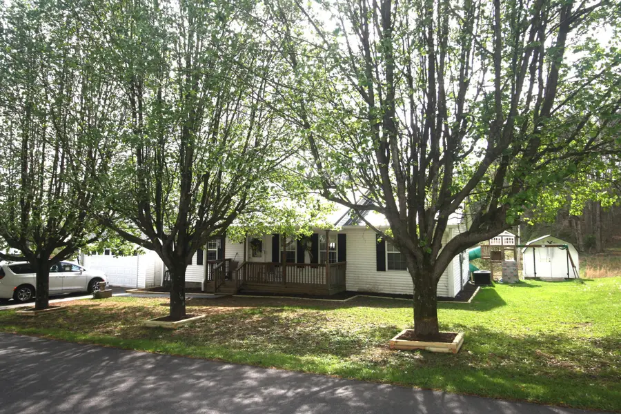 1742 Jackson County High School Road, McKee, KY 40447 - #2