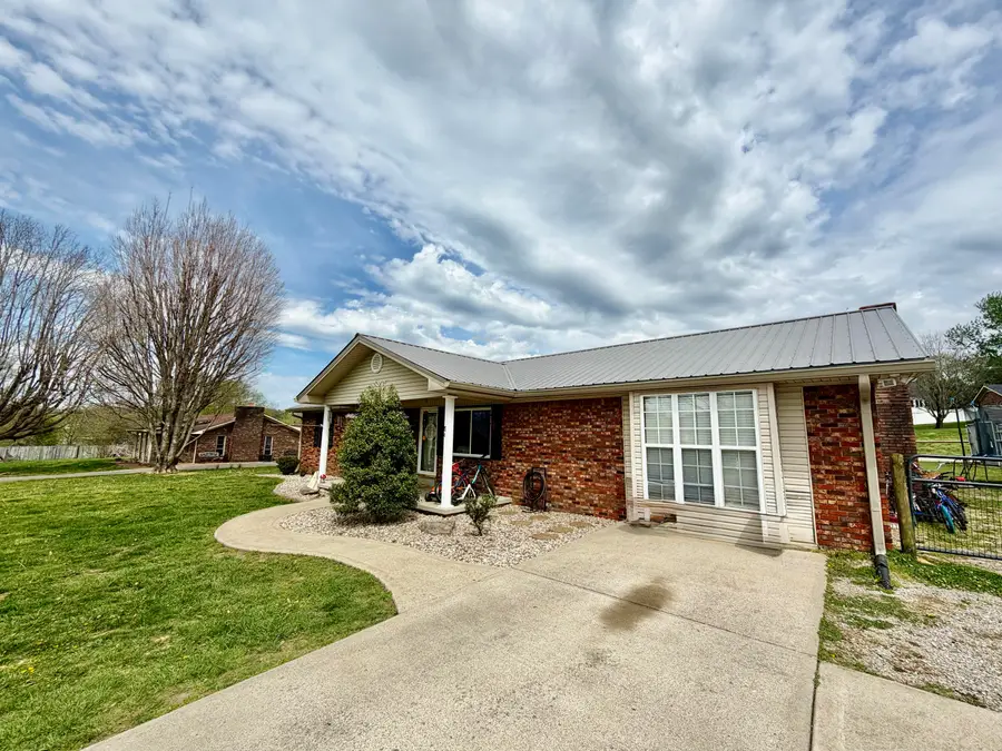 86 Pine Street, Monticello, KY 42633 - #3