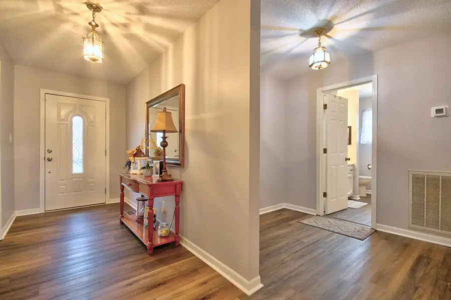 1207 Yorkshire Estates Road, London, KY 40744 - #3