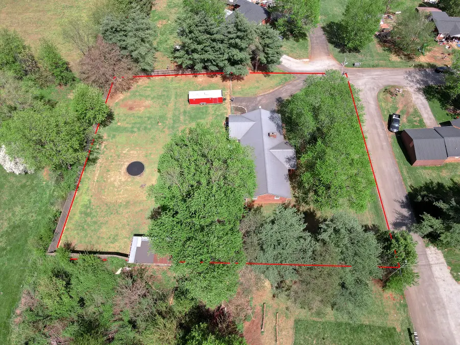 202 Willa Drive, Monticello, KY 42633 - #2