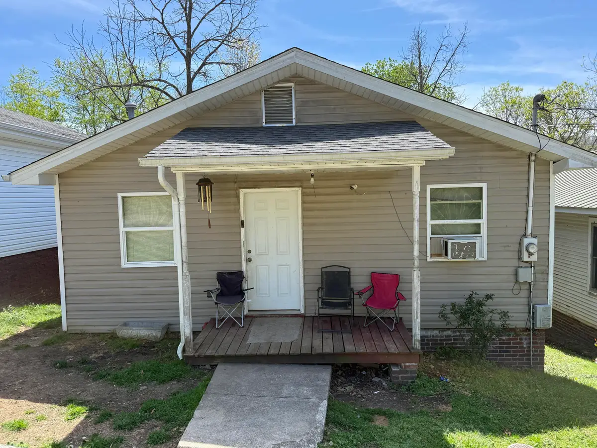413 W 15th Street, Corbin, KY 40701 - #1