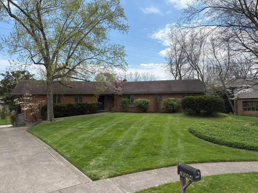 2044 Manor Drive, Lexington, KY 40502 - #2