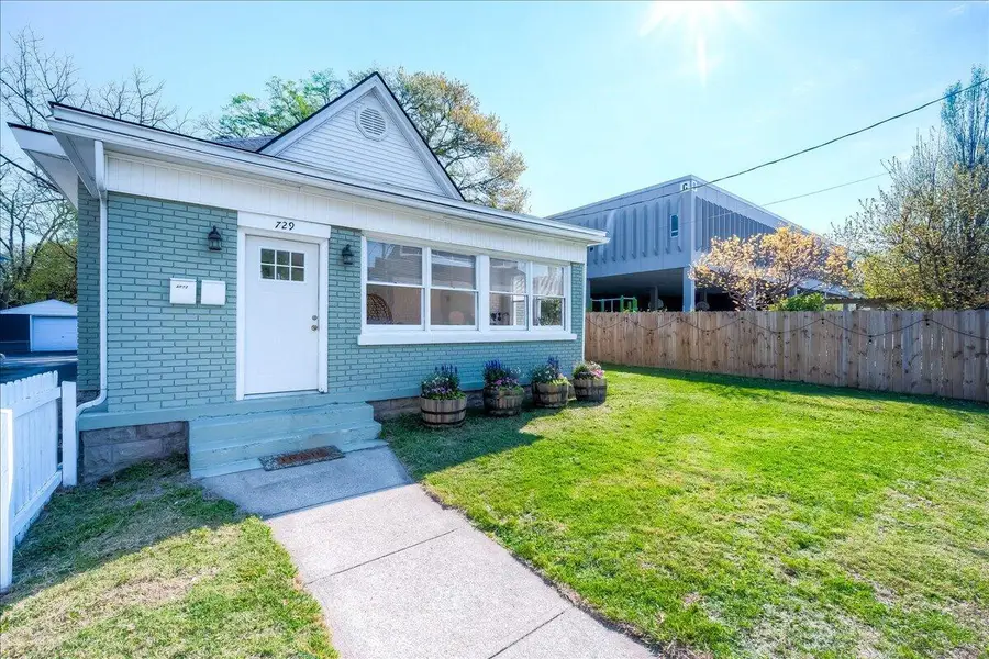 729 Hambrick Avenue, Lexington, KY 40508 - #3