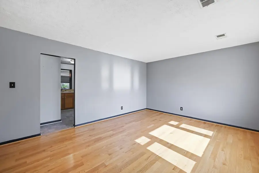 329 Mulberry Drive, Lexington, KY 40509 - #3