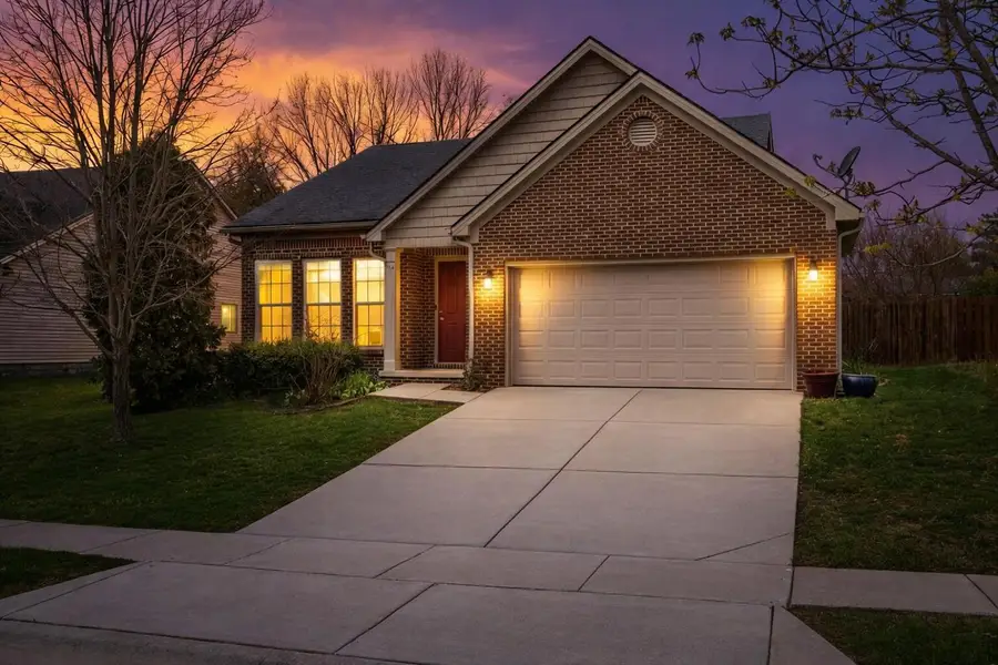 285 Gleneagles Way, Versailles, KY 40383 - #2