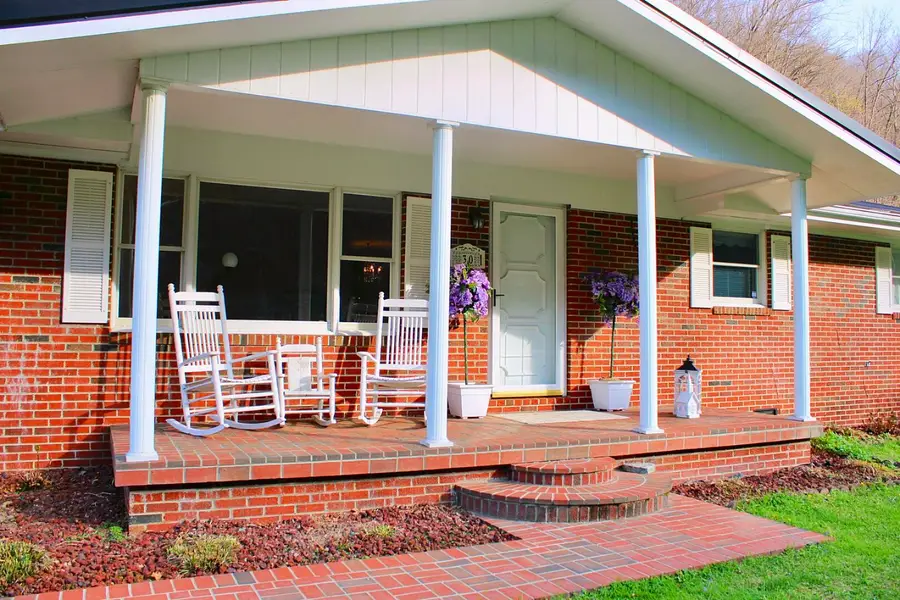 30 Amos Newsome Lane, Virgie, KY 41572 - #2