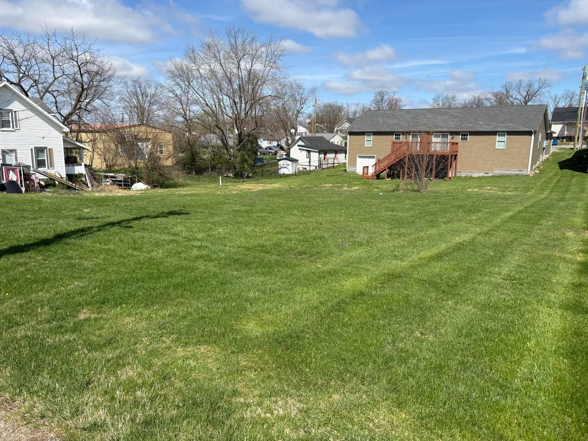 42 Ewing Avenue, Harrodsburg, KY 40330 - #1