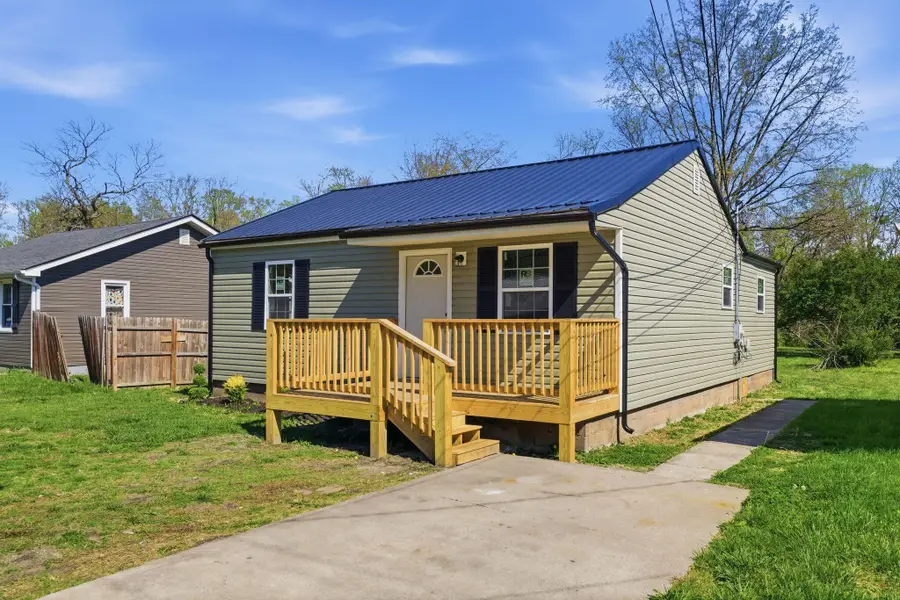 206 Dinsmore Street, Berea, KY 40403 - #3