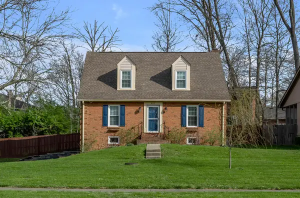 401 Plainview Road, Lexington, KY 40517