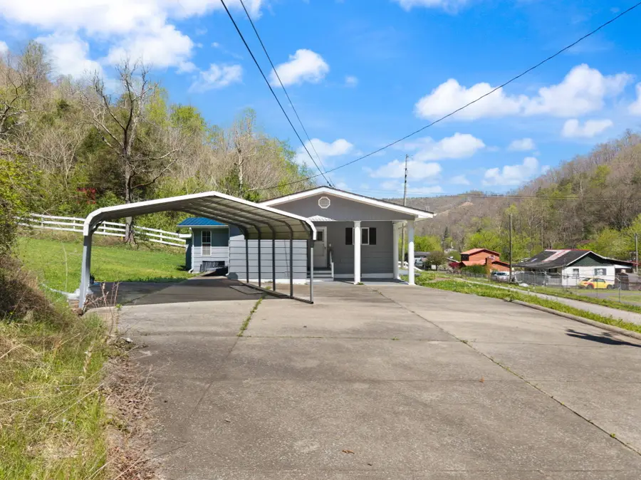 5935 Ky Rt 2030, Harold, KY 41635 - #2