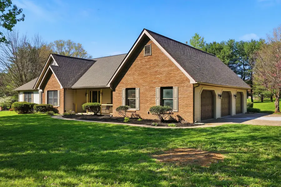 725 Cimarron Avenue, Danville, KY 40422 - #3