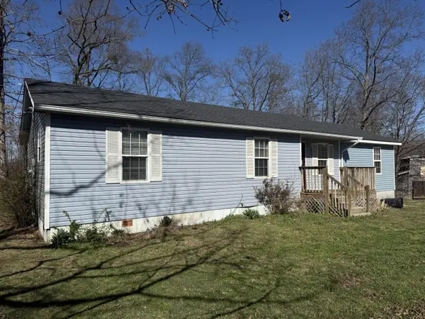 995 Cobhill Road, Irvine, KY 40336