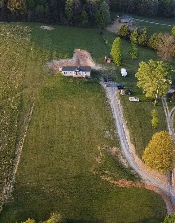 41 Bluebird Lane, Kings Mountain, KY 40442