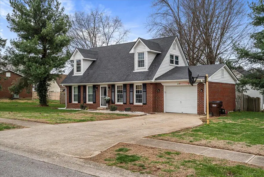 515 Berlin Drive, Versailles, KY 40383 - #3