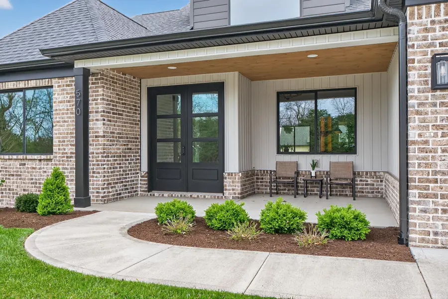 570 Saffron Lane, Versailles, KY 40383 - #3