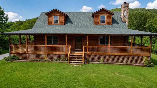 12155 Red Lick Road, Irvine, KY 40336