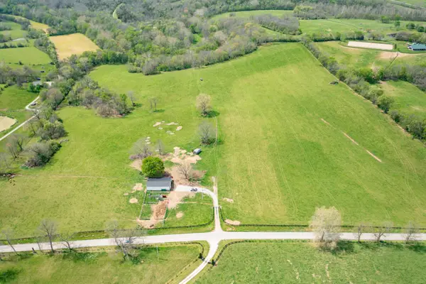 401 Millersburg Cynthiana Road, Paris, KY 40361