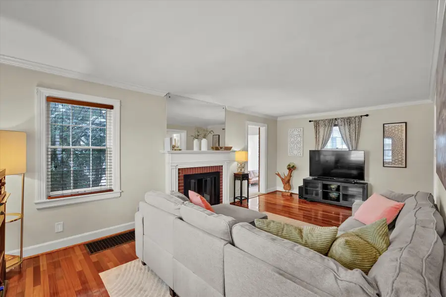 303 N Hubbards Lane, Louisville, KY 40207 - #3