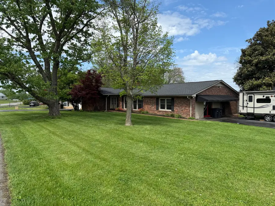 900 Colonial Trace, Frankfort, KY 40601 - #2