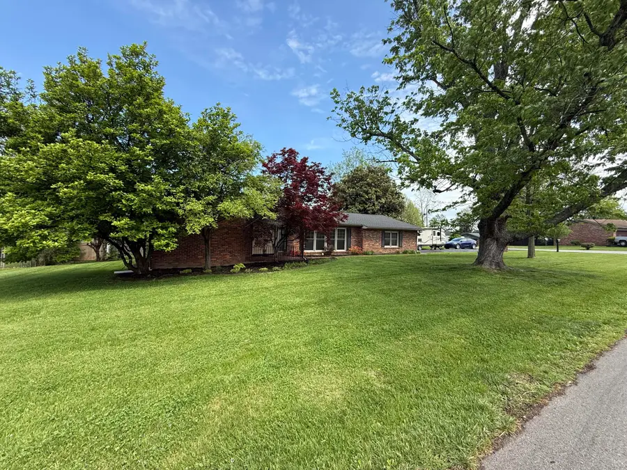 900 Colonial Trace, Frankfort, KY 40601 - #3