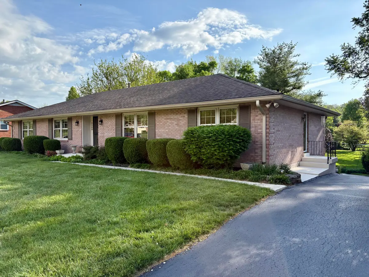 3288 Cornwall Drive, Lexington, KY 40503 - #1