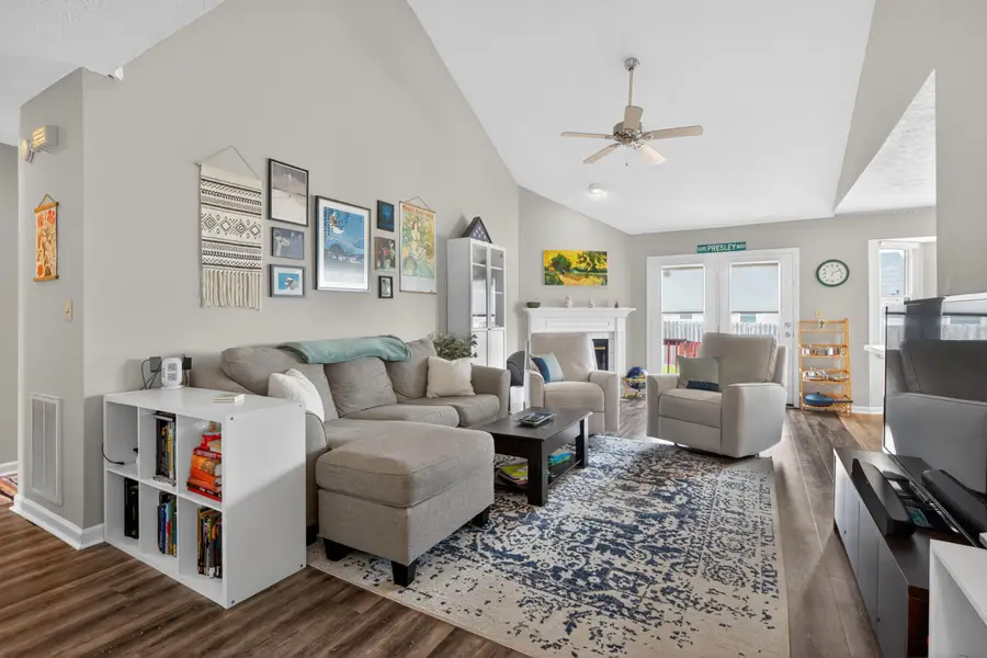 105 Pebble Beach Court, Frankfort, KY 40601 - #2