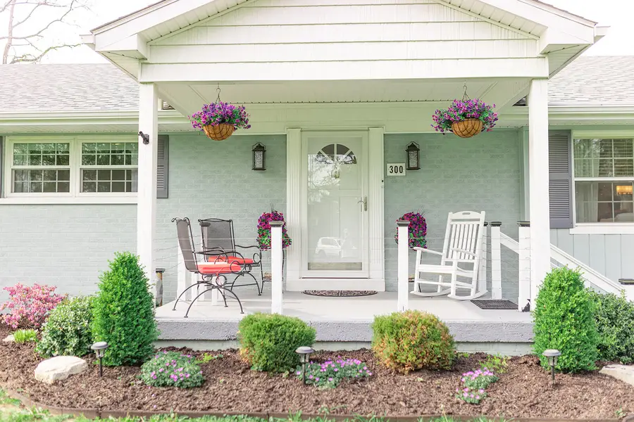 300 E Scotts Ferry Road, Versailles, KY 40383 - #3