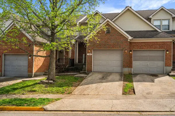 108 Park Place Court, Paris, KY 40361