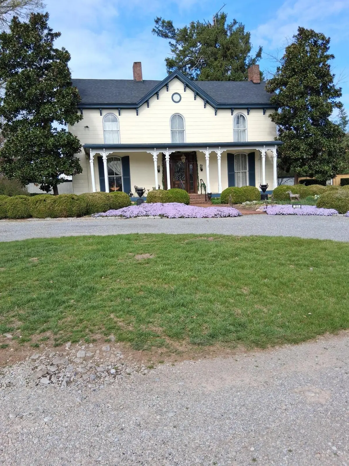 305 S Main Street, Versailles, KY 40383 - #1