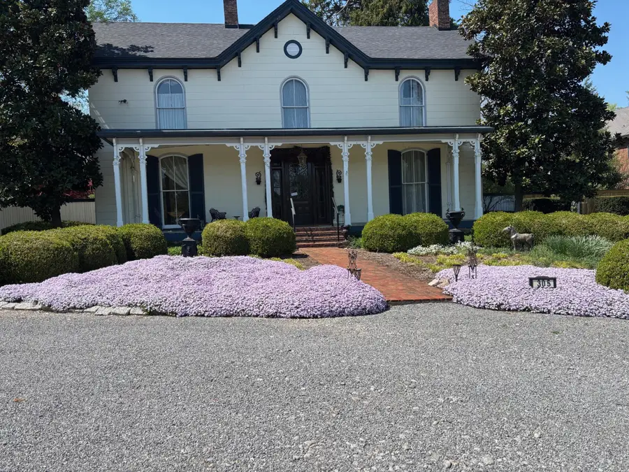 305 S Main Street, Versailles, KY 40383 - #2