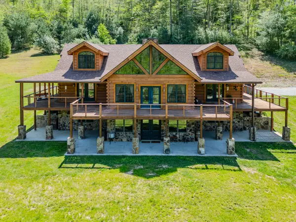 110 Dairy Farm Road, Manchester, KY 40962