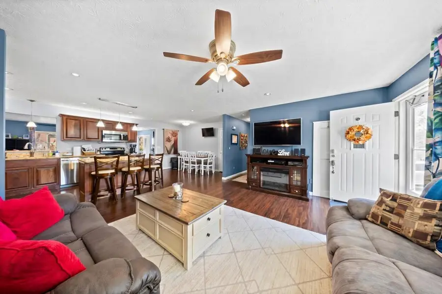 932 Mary Sue Drive, Flatwoods, KY 41139 - #3