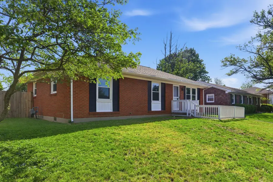 619 Warrington Drive, Lexington, KY 40505 - #3