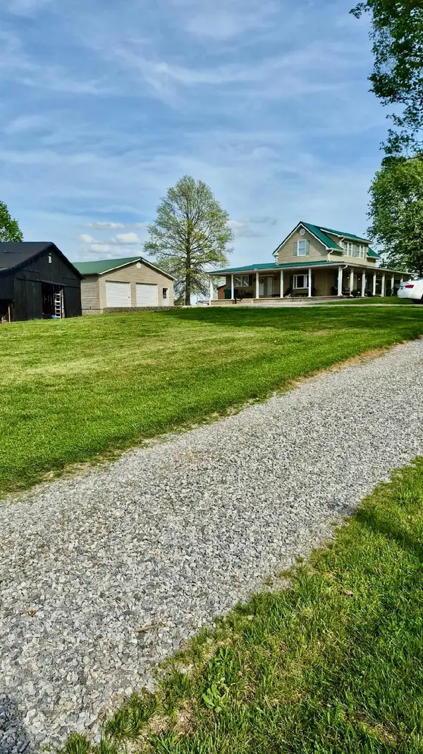 135 Lovette Lane, Harrodsburg, KY 40330