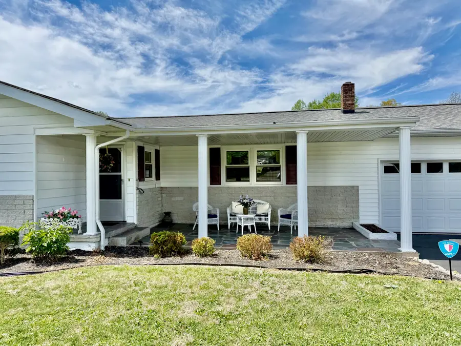 3317 Hwy 52, Beattyville, KY 41311 - #2