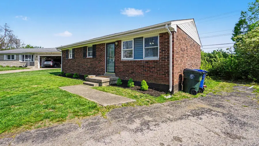 825 Wheatcroft Court, Lexington, KY 40505 - #2